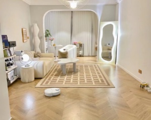 Decoding Elegance: Chevron Flooring Pattern